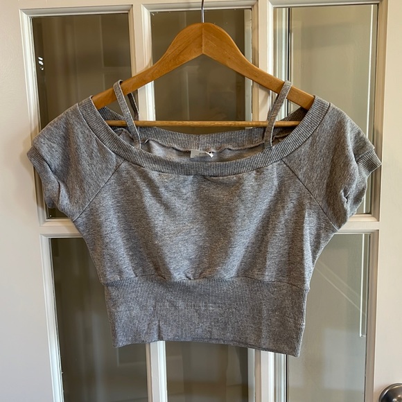 Body Wrappers Dance Wear Grey Cropped Top Size Large - Picture 1 of 6